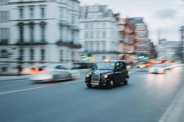 数千名伦敦黑出租车司机向优步提起诉讼，要求赔偿2.5亿英镑